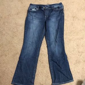Maurices jeans